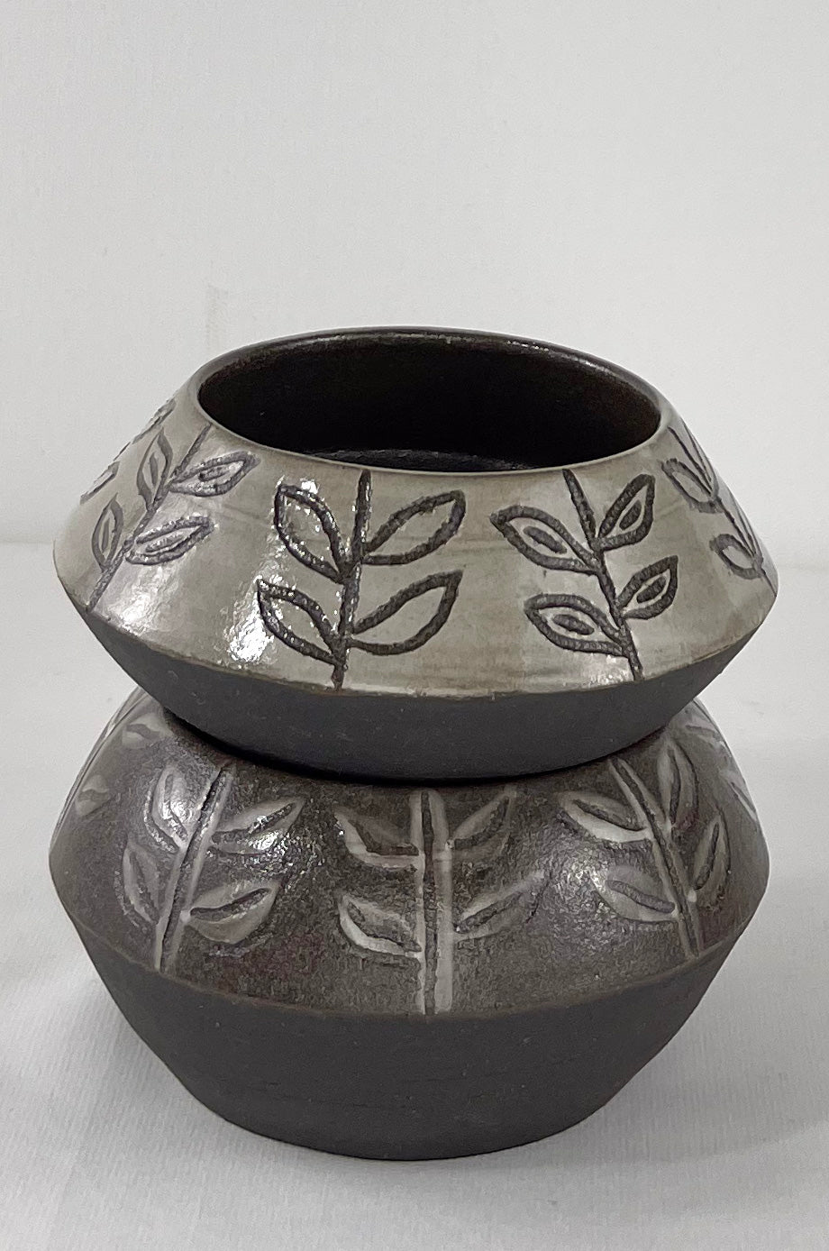 Carved Leaves Small Bowl Set of 2