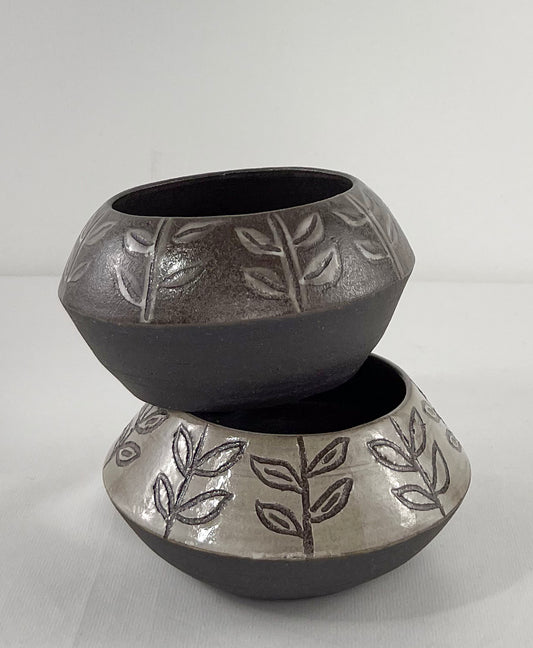 Carved Leaves Small Bowl Set of 2